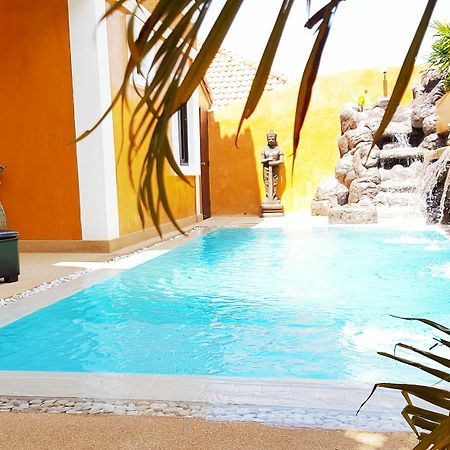 Hideland - The Luxury Tropical Villa Pattaya ภายนอก รูปภาพ