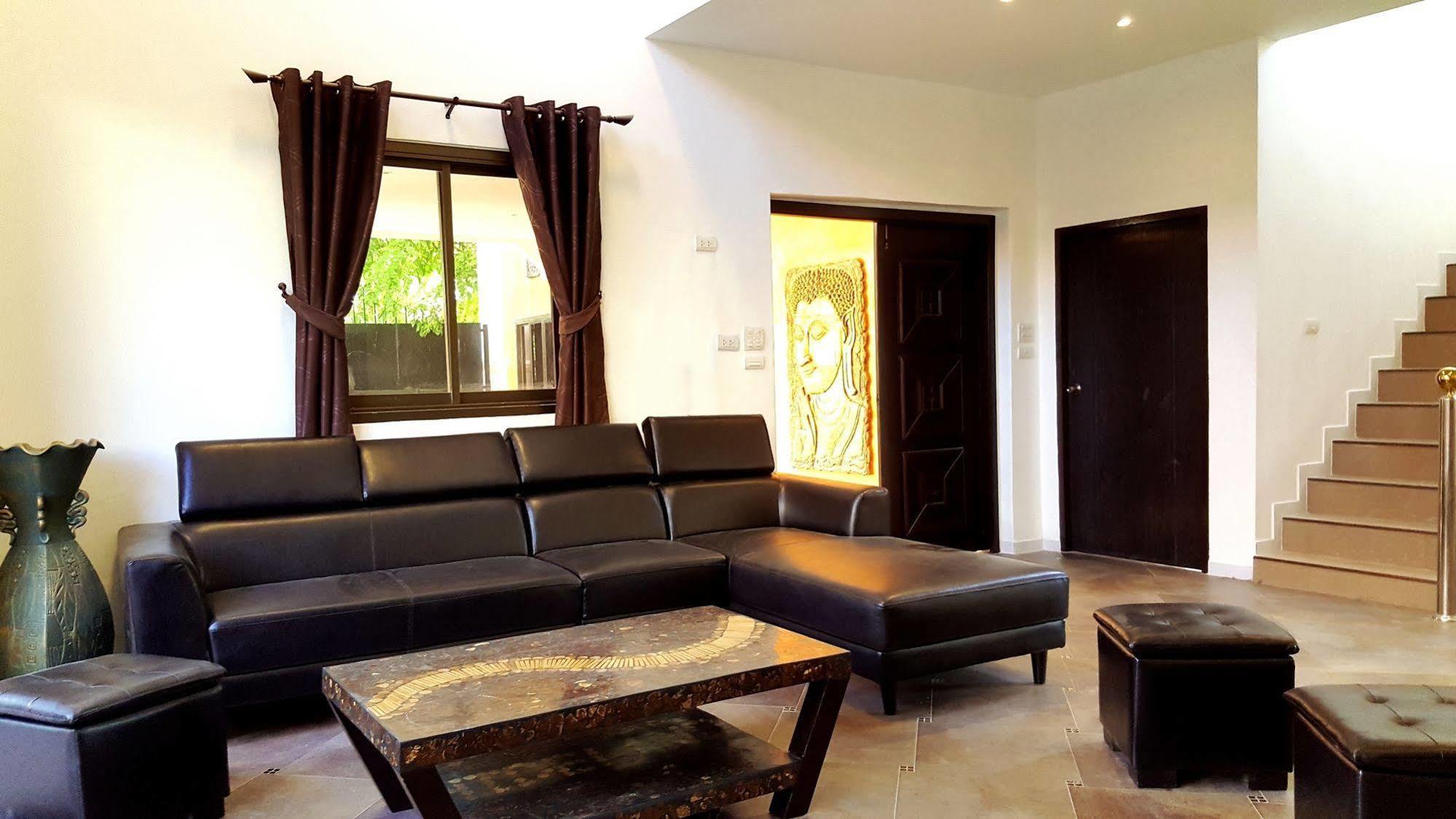 Hideland - The Luxury Tropical Villa Pattaya ภายนอก รูปภาพ