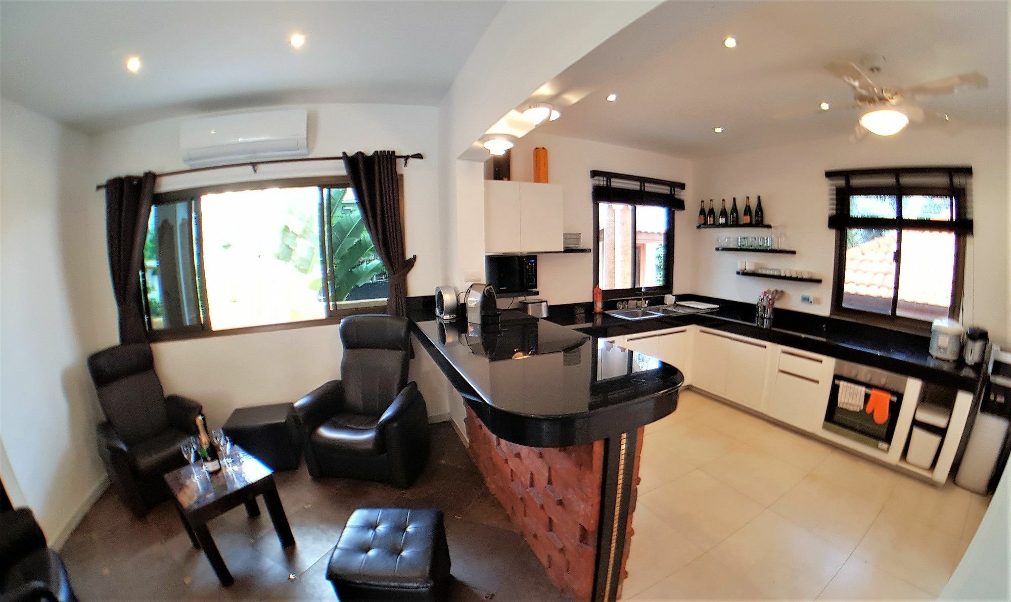 Hideland - The Luxury Tropical Villa Pattaya ภายนอก รูปภาพ