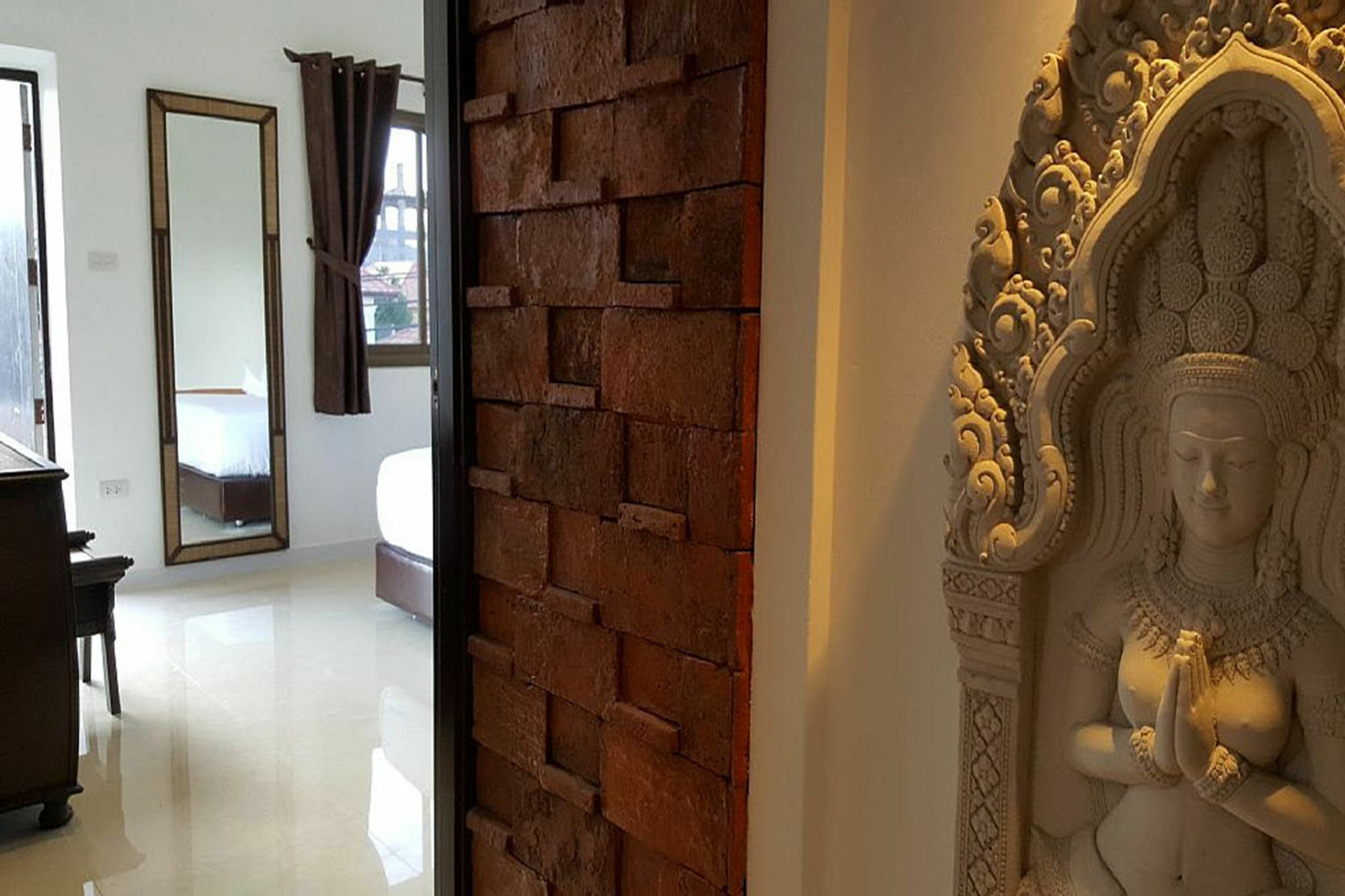 Hideland - The Luxury Tropical Villa Pattaya ภายนอก รูปภาพ